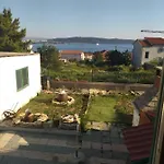 Feriehus Happy House For Marina, Big Terrace With Sea View, Free Bbq & Parking - Quiet Place *