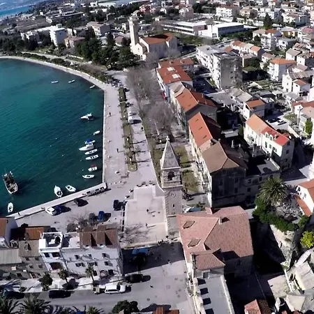 Happy House For Marina, Big Terrace With Sea View, Free Bbq & Parking - Quiet Place Feriehus *